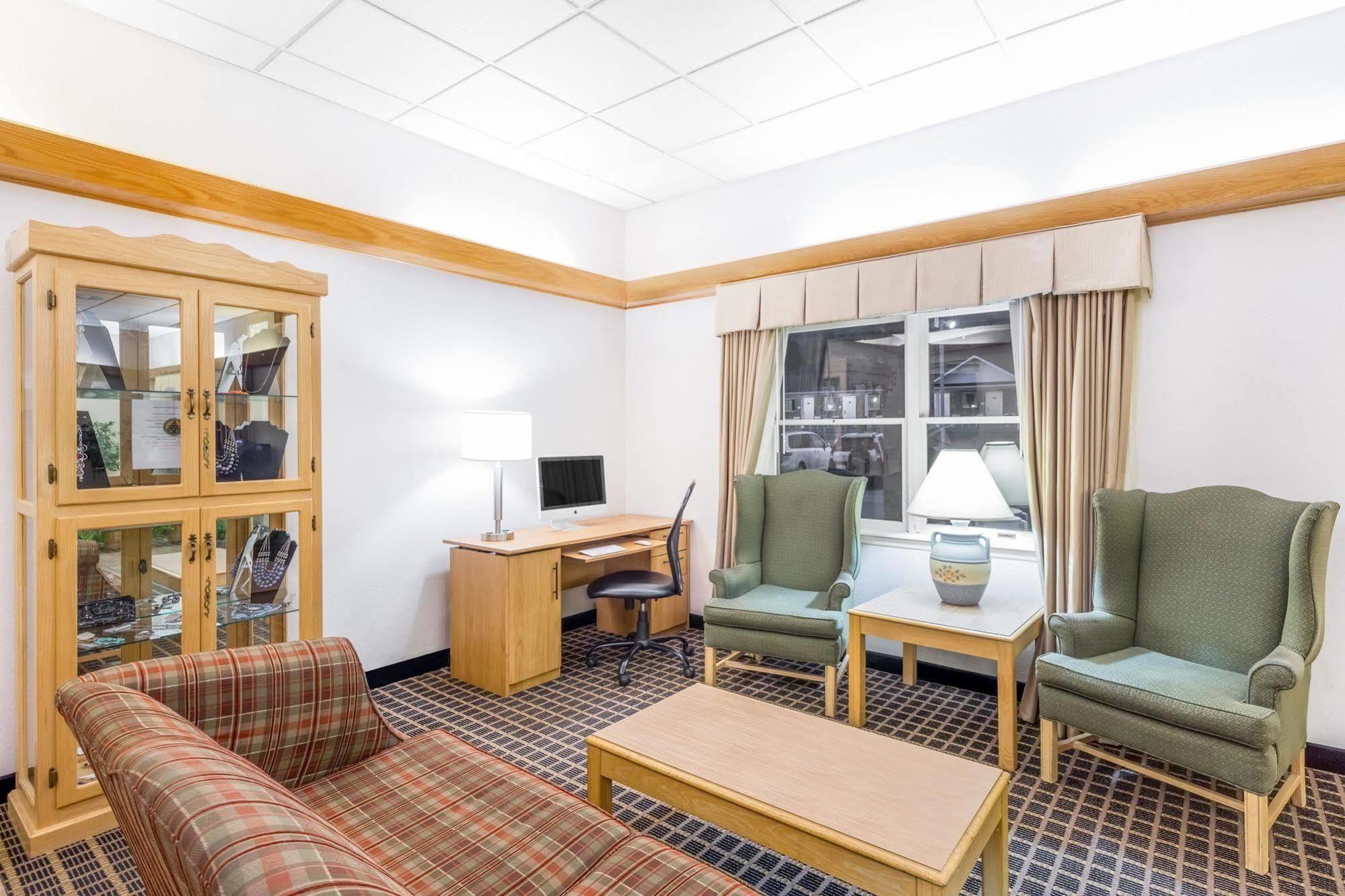 Days Inn By Wyndham Jefferson Exteriér fotografie
